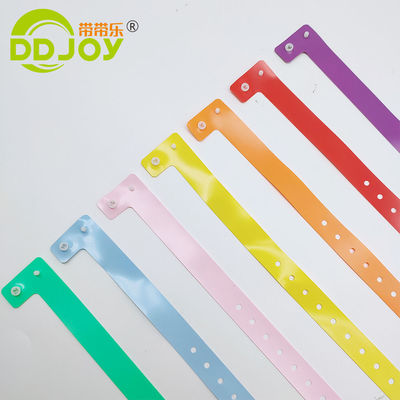 Bracelet réfléchissant en plastique Vinyl Id Bracelet imprimé avec logo personnalisé violet