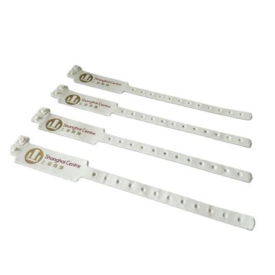 Poignet en vinyle PVC en plastique pour les lieux d'événements Fabrication de bracelet jetable étanche