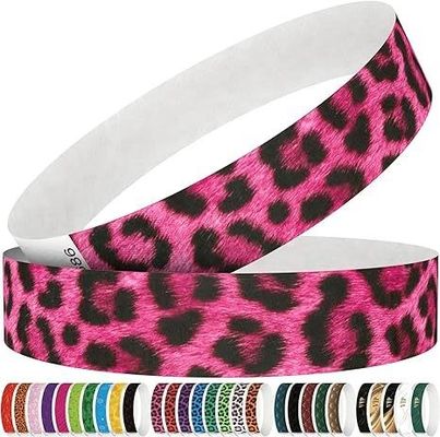 Des bracelets en papier résistant aux larmes pour les concerts et les fêtes