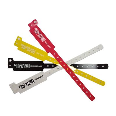 Bracelets Type bijoux Logo personnalisé imperméable à l'eau PE Snap Lock Bracelet pour piscine