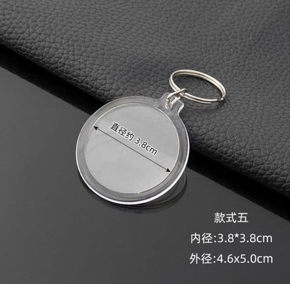 Un porte-clés acrylique et métallique pour le studio photo numéro de carte de dépôt sac de carte pendentif 20pcs