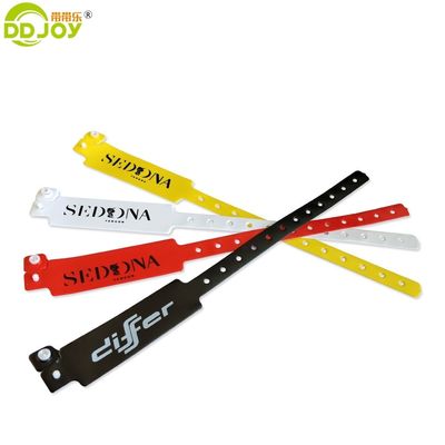 Bracelet personnalisé sur demande Bracelets en PVC noir doux avec art imprimé sur mesure