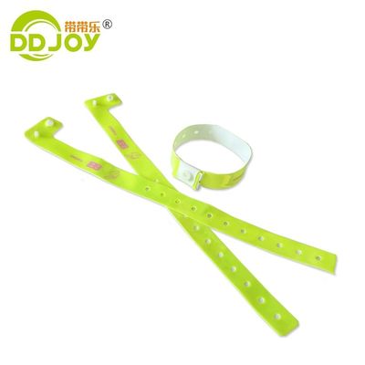 Pass VIP Entrée Événements Bracelet en PVC doux personnalisé pour un accès unique et exclusif