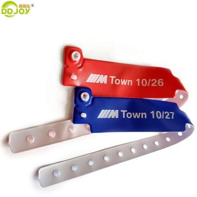 Un bracelet jaune pour tout festival
