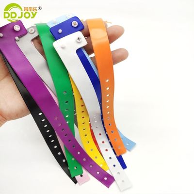 Un bracelet jaune pour tout festival