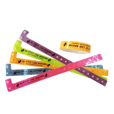Bracelet bleu réfléchissant Plastic Vinyl Id Bracelet Impression avec logo personnalisé Expédition UPS DHL EMS Fedex TNT