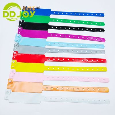 Logo personnalisé Bracelet en vinyle doux pour les concerts