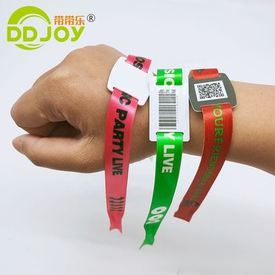 Bracelet jetable confortable personnalisé pour le contrôle d'accès personnalisé à l'événement
