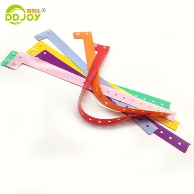 Style romantique 100 MOQ Bracelets en vinyle pour les événements Club Musique Rencontre Fête