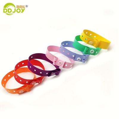 Style romantique 100 MOQ Bracelets en vinyle pour les événements Club Musique Rencontre Fête