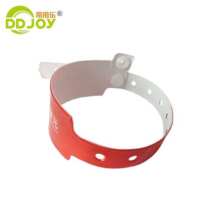 Autres matériaux Large forme Festival Sublimation Pulsera plastique Unisexe Bracelet en PVC
