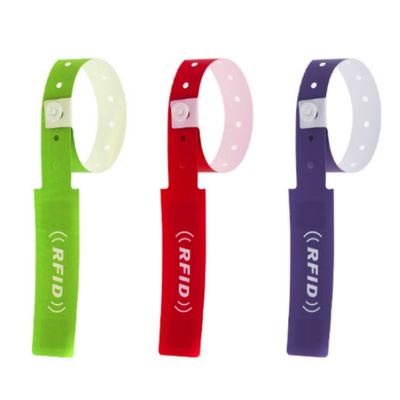 Des bracelets en papier d'impression thermique RFID de taille personnalisée pour la reconnaissance de puces médicales