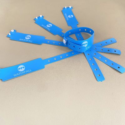Sujet Bracelet personnalisé sur demande Logo OEM Bracelet d'événement personnalisé