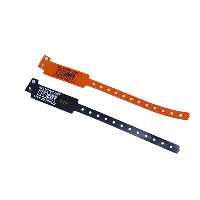 Des bracelets en vinyle en forme de L imperméables DDJOY personnalisés une fois pour les événements de festival 250*16mm
