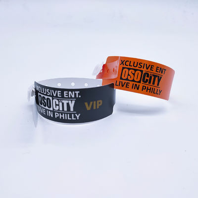 Des bracelets en vinyle en forme de L imperméables DDJOY personnalisés une fois pour les événements de festival 250*16mm
