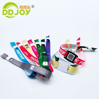 Contrôle d'accès Événements personnalisés Billet Bracelet RFID tissé Tissu Bracelet NFC Taille régulière 350*15mm
