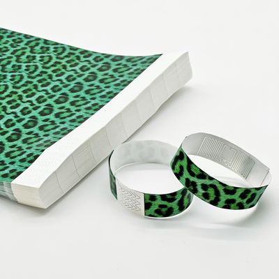 Fournitures de fête d'événement Logo personnalisé Imprimé Tyvek Bracelets RFID avec fonction NFC