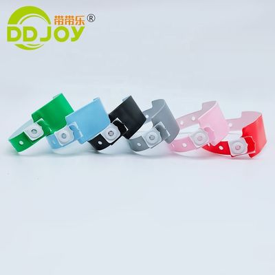 Technologie de verrouillage en plastique en PVC bleu Bracelets/bracelets pour les événements DDJOY Festivals