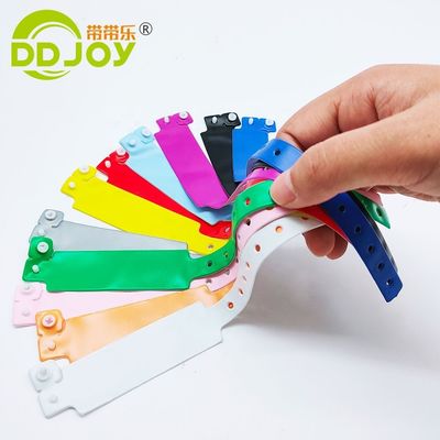 Technologie de verrouillage en plastique en PVC bleu Bracelets/bracelets pour les événements DDJOY Festivals