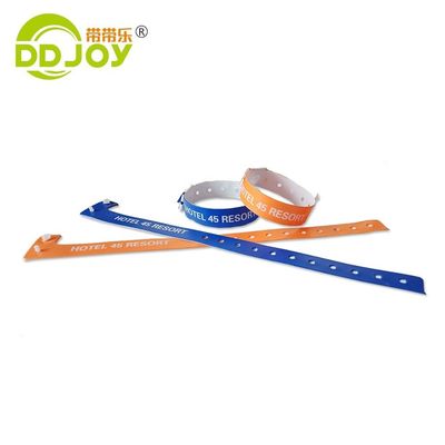 Bracelet en PVC à code QR personnalisé pour les événements Identifier les bracelets en plastique vinyle