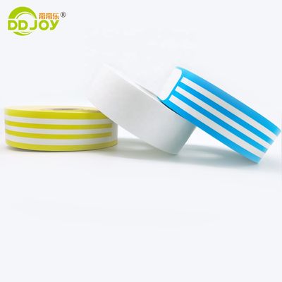 257*25mm Adultes personnalisables en papier thermique directement Des bracelets d'identification pour terrain de jeu intérieur