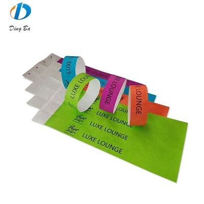 Des bandes de poignet en plastique réglables pour le club avec un logo personnalisé