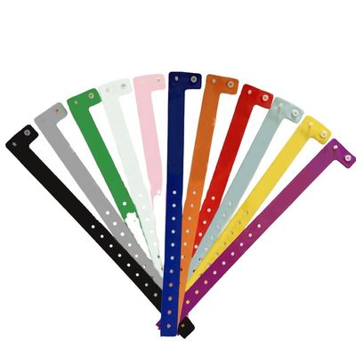 Des bracelets d'identification en PVC jetables de 250*25 mm avec un design personnalisable