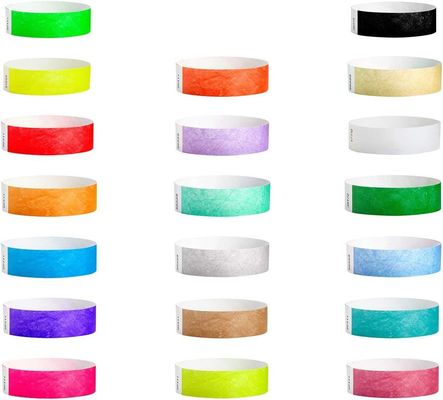 Des bracelets Tyvek jetables sur mesure avec étiquette RFID imprimée