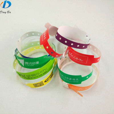Des bracelets personnalisés pour toutes les occasions selon vos besoins