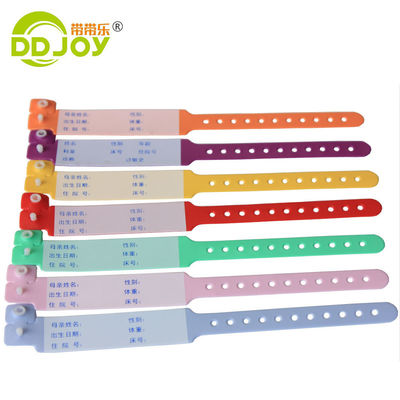 Bracelet médical personnalisé doux pour enfants Couleur rose 250 * 25 mm Taille adulte OEM
