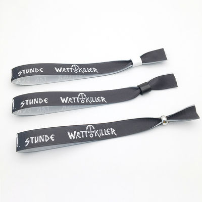 Impression personnalisée du logo sur des bracelets RFID en tissu satiné pour accéder aux fêtes et aux événements