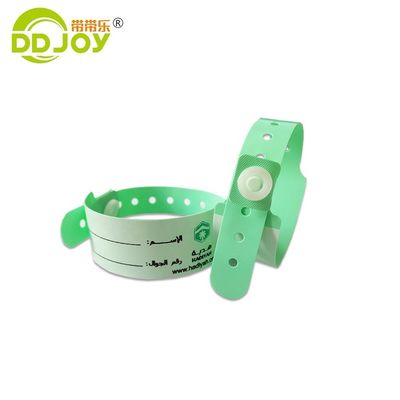 Des bracelets en vinyle PVC personnalisés avec des informations personnalisées sur les bandes