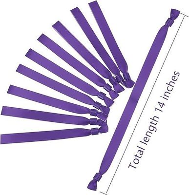 Des bracelets personnalisés pour les événements avec des puces RFID, du tissu satiné et de l'impression de texte du logo des marques