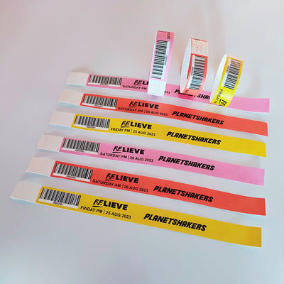Des bracelets à code QR étanches idéales pour les invités / vendeurs / médias / personnel / billets VIP