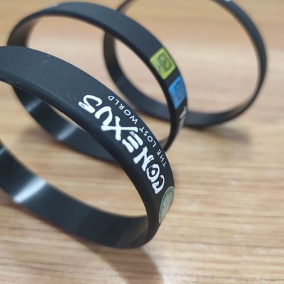 Matériau en silicone Bracelet personnalisé Défoncé pour les événements 2024 Articles Silicone étanche