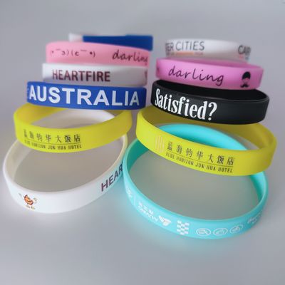 170*12*2mm Largeur de bande Brillant dans le noir Bracelet en silicium personnalisé pour les événements Festival