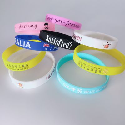 170*12*2mm Largeur de bande Brillant dans le noir Bracelet en silicium personnalisé pour les événements Festival