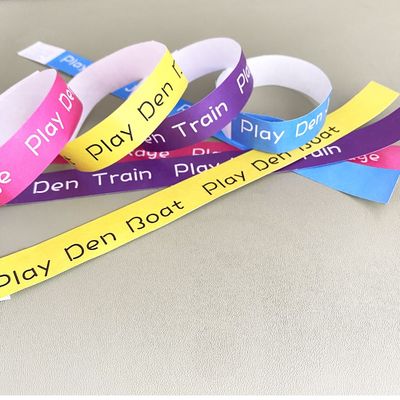 Cadeaux promotionnels Des bracelets en papier jetables personnalisés avec une solution d'identification de logo personnalisé