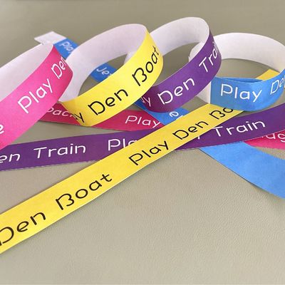 Cadeaux promotionnels Des bracelets en papier jetables personnalisés avec une solution d'identification de logo personnalisé