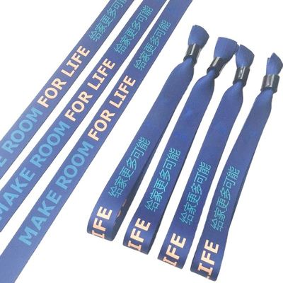 Des bracelets RFID avec tissu polyester et impression de logo
