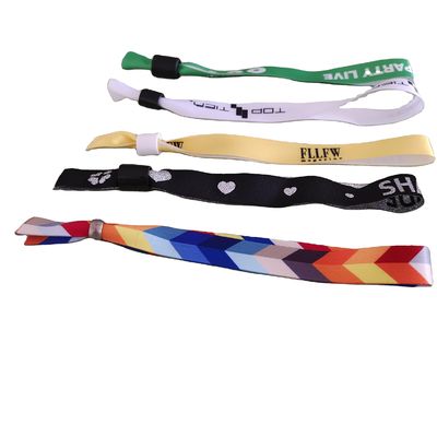 Logo personnalisé Polyester Festival Bracelet en ruban tissé satiné pour les événements 350*15mm