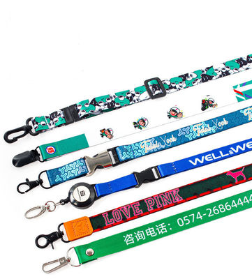 Lanyards de cou en polyester sublimé à l'impression sur mesure avec boucle de sécurité et boucle de sécurité