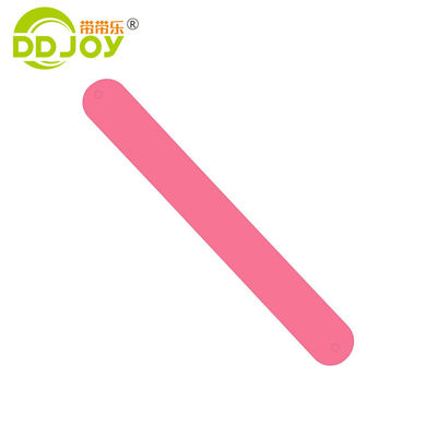 Couleur personnalisée de revêtement réfléchissant Snap Slap Bracelet pour les enfants large sélection de couleurs