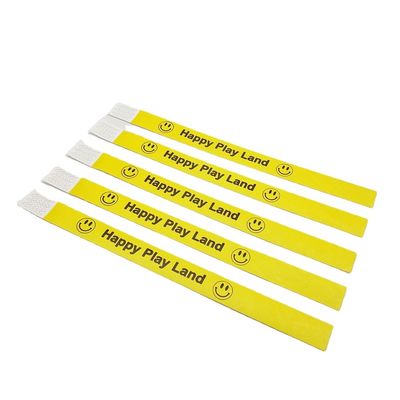 Des bracelets en papier d'identification sécurisés et étanches pour les fournisseurs invités