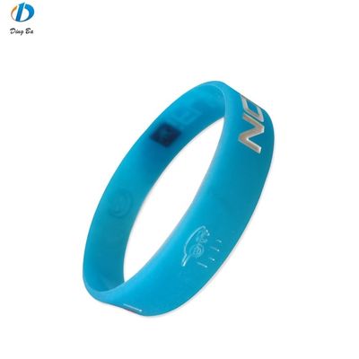 Jeux en plastique Matériau principal Logo personnalisé Bracelet en caoutchouc pour votre entreprise