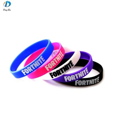 Jeux en plastique Matériau principal Logo personnalisé Bracelet en caoutchouc pour votre entreprise