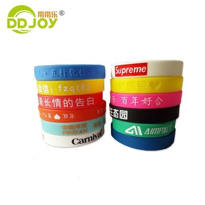 Bracelet rouge en silicone pour événements Coloris solide Bracelet pour adultes bijoux type bracelets