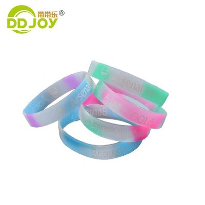 Bracelet rouge en silicone pour événements Coloris solide Bracelet pour adultes bijoux type bracelets