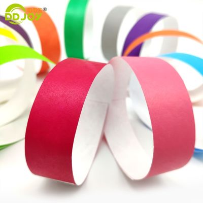 Identification papier Tyvek Bracelets Logo personnalisé et code à barres pour l'identification