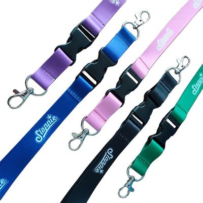 Accessoires en soie Dye Sublimation Polyester Lanyards pour porte-clés Logo personnalisé 900*15*0.65mm